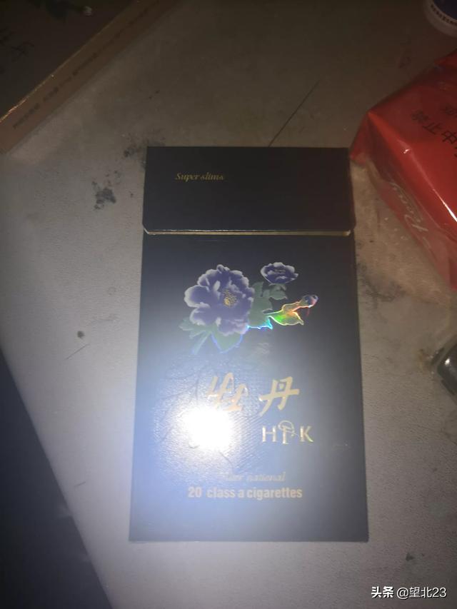 黑色牡丹花_黑色牡丹花品种