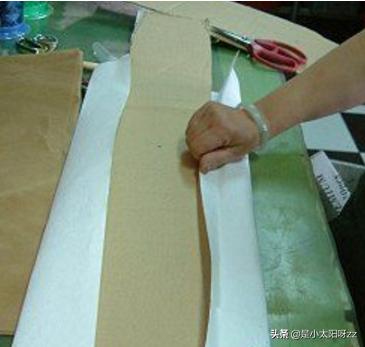 19朵玫瑰花束包装教程（99朵玫瑰花束包装方法视频）